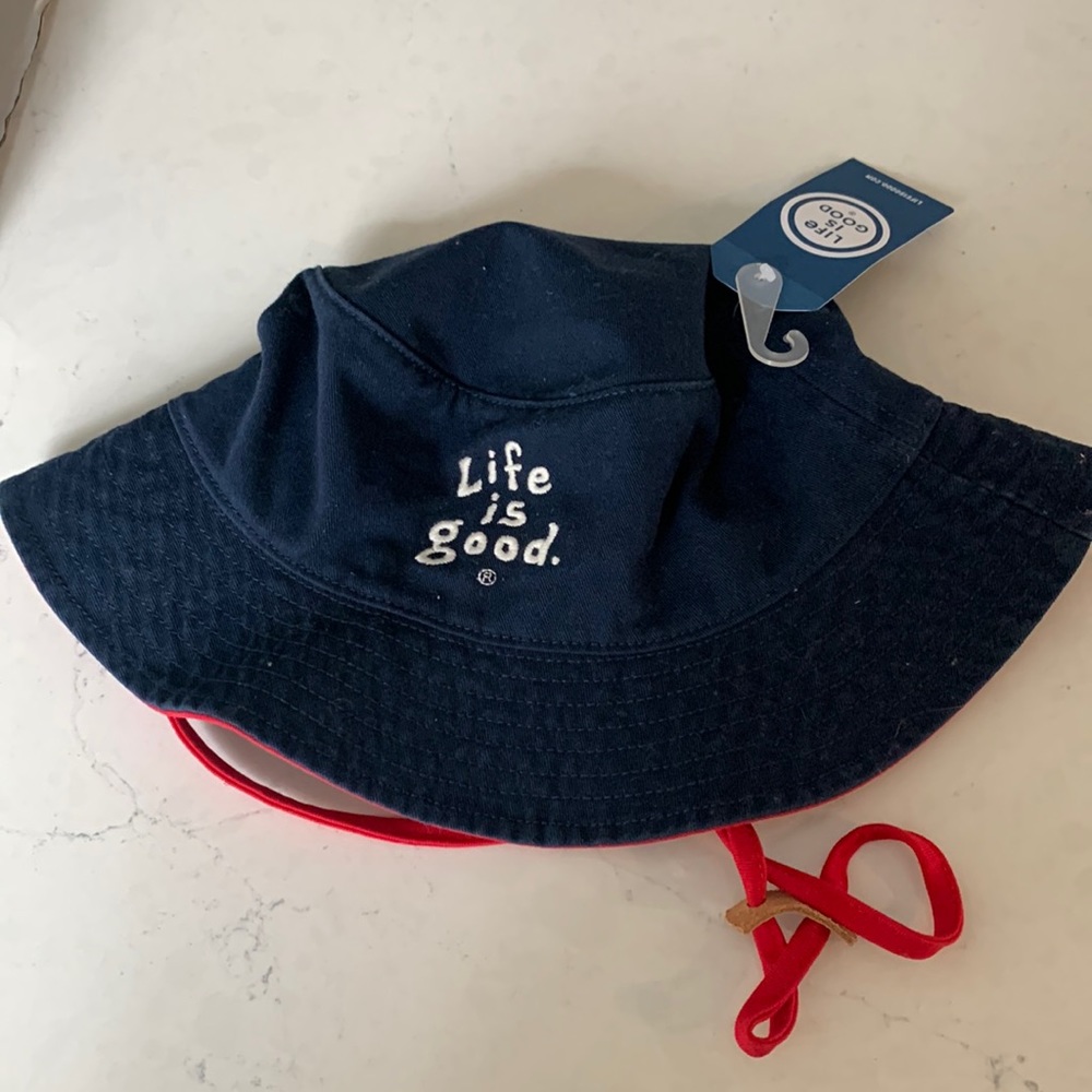 Life is good bucket hat